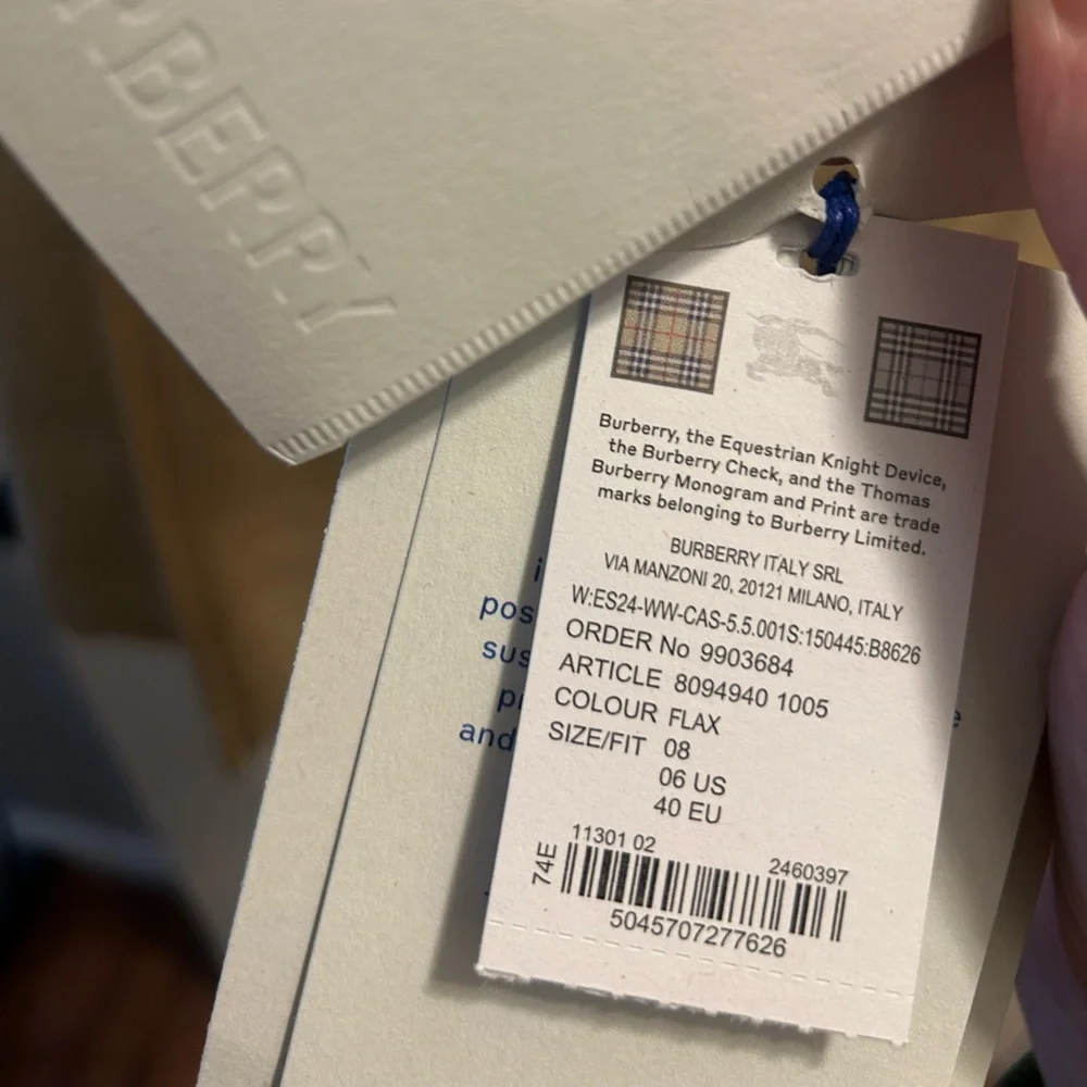 Burberry Beige Trench Coat with Classic Check Lining, less than 5 months old. - Picture 13 of 14